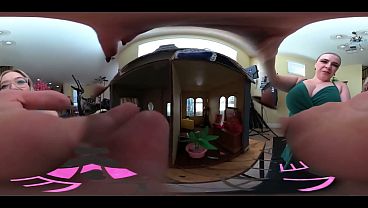 VR 360 POV Starving Giantesses Pillage &amp; Raid